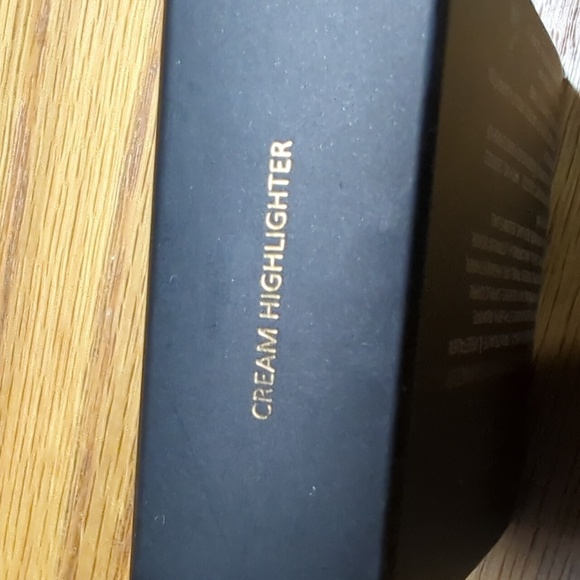 Laritzy Cream Highlighter - Picture 4 of 8